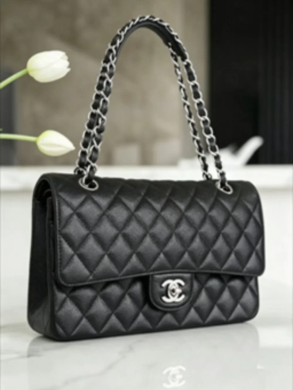 Chanel shoulder bag - Picture 4 of 7